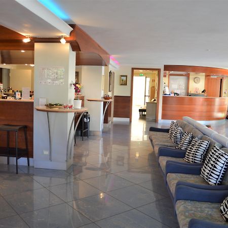 Hotel Orizzonti Ρίμινι Εξωτερικό φωτογραφία