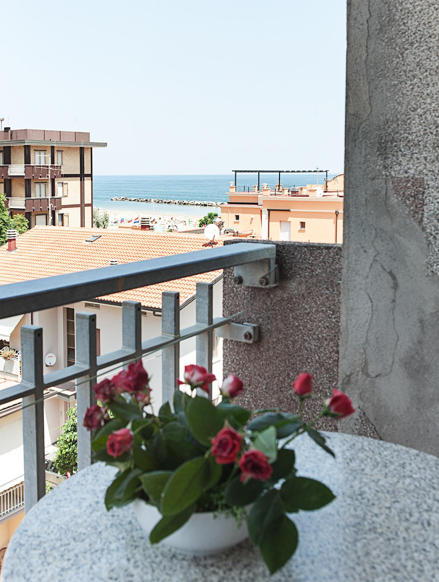 Hotel Orizzonti Ρίμινι Εξωτερικό φωτογραφία