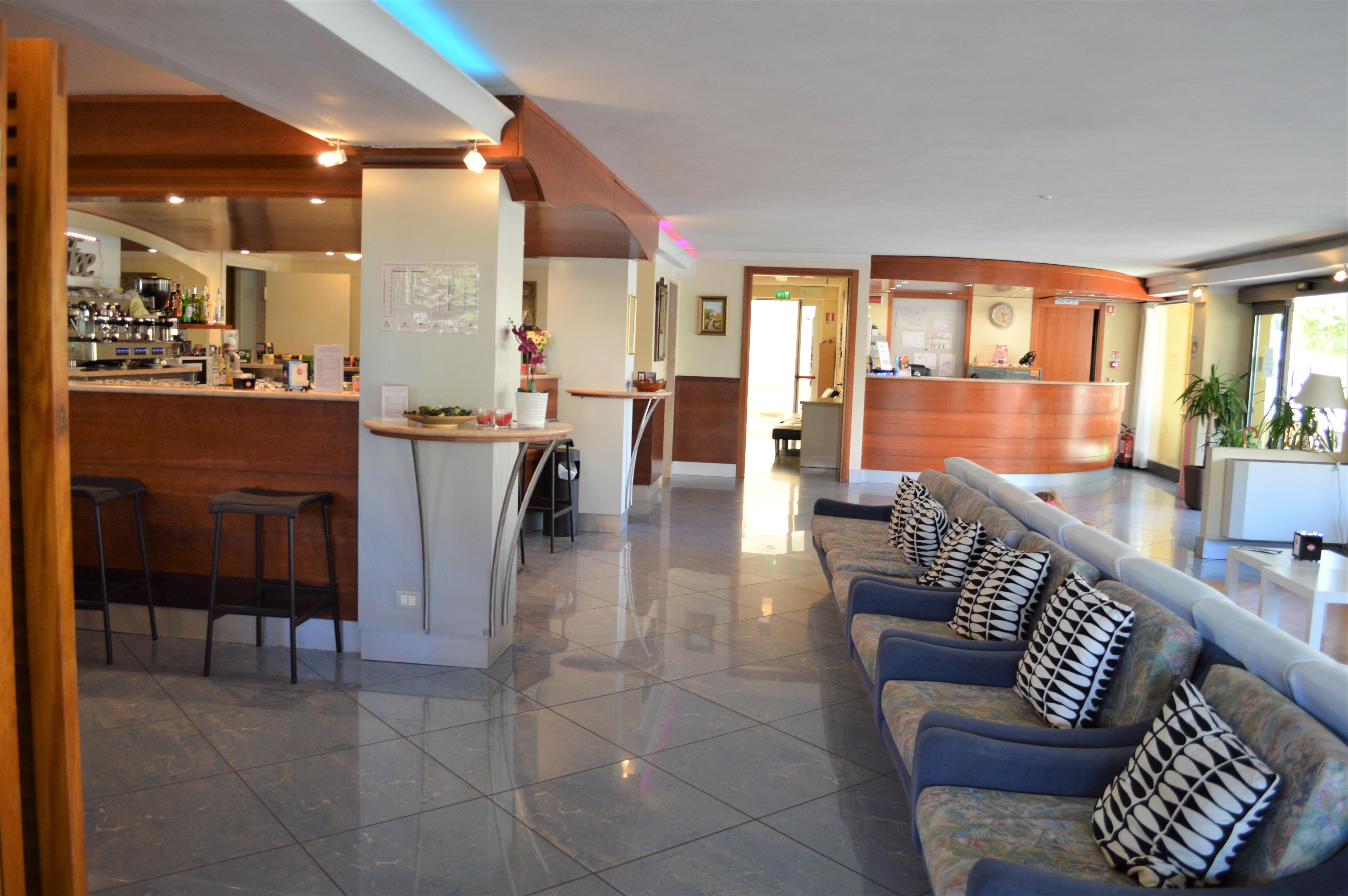 Hotel Orizzonti Ρίμινι Εξωτερικό φωτογραφία
